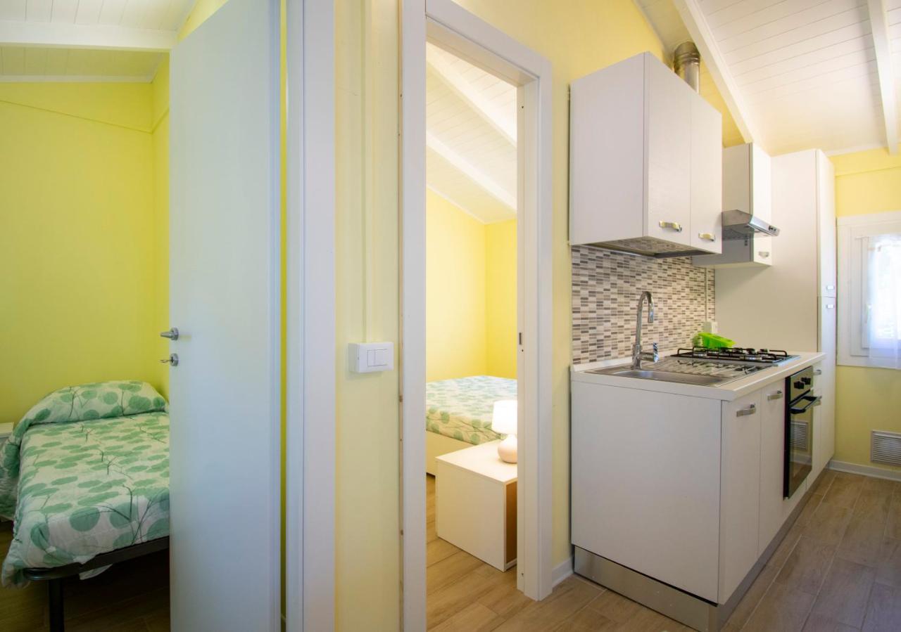 Camping Parco Vacanza Partaccia 2 마리나디마사 외부 사진