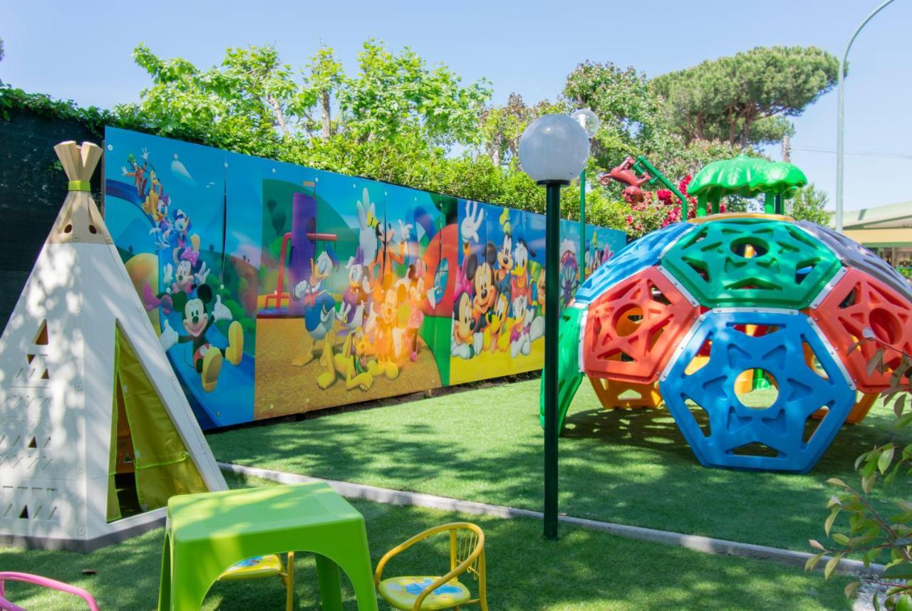 Camping Parco Vacanza Partaccia 2 마리나디마사 외부 사진